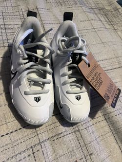 Baseball cleats size 11C