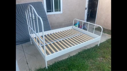 Full Size Bed With Foam