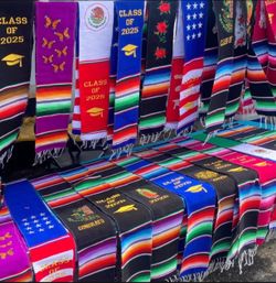 Graduation Stoles-Large Variety of Designs - Estolas De Gradación - Gran Variedad 