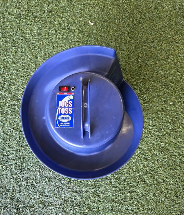 Jugs Soft Toss Machine