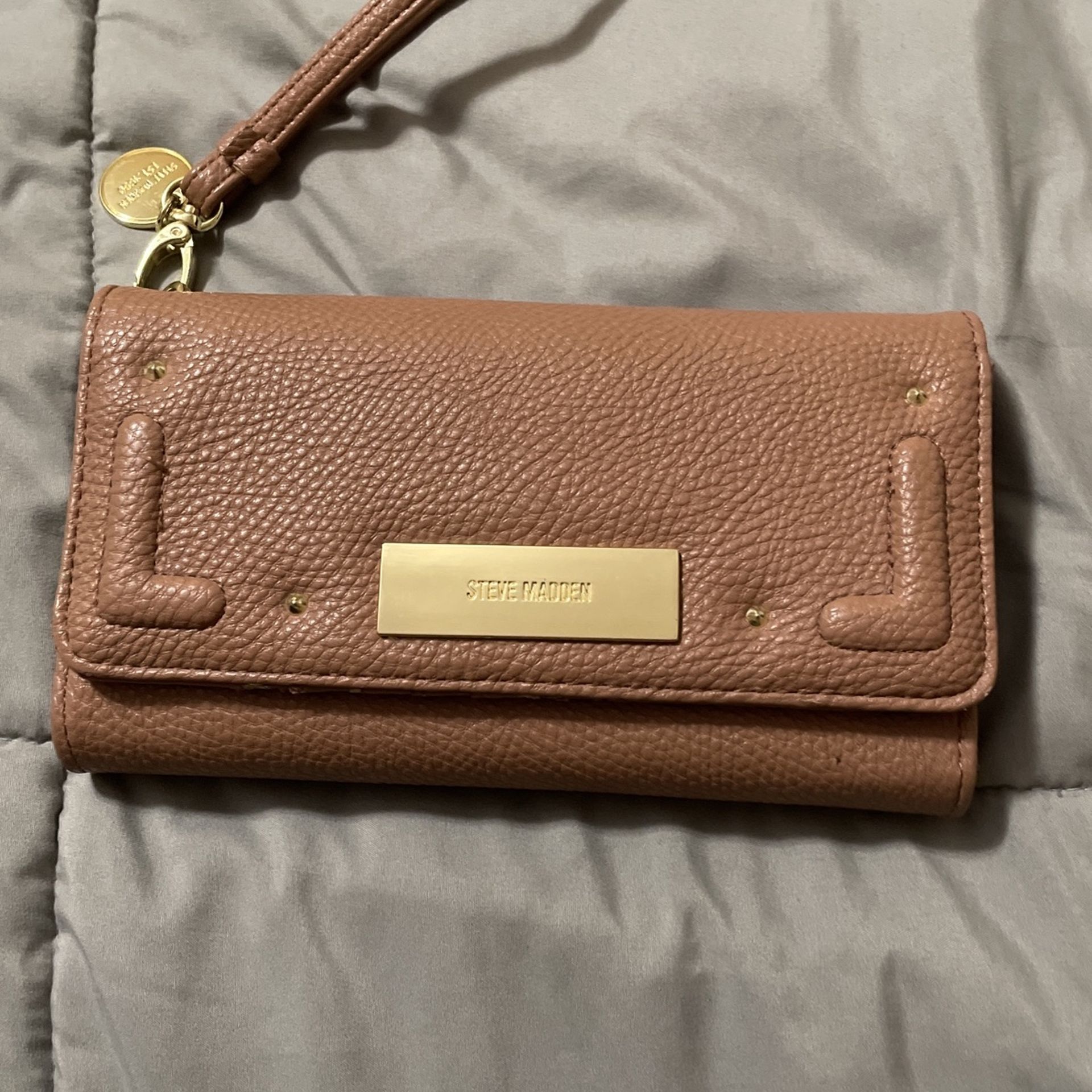 Steve Madden Wallet/wristlet