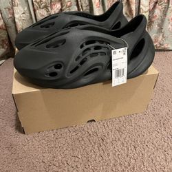 Size 12 Adidas Yeezy Foam Runner Onyx 