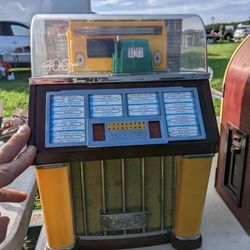 Thomas Collectors Edition Radio Jukebox 
