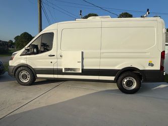 2021 Ford Transit-250