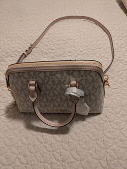 Michael Kors crossbody bag model Kiri