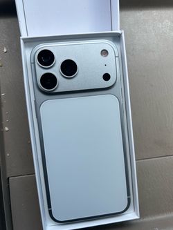 Apple iPhone 17 Pro Max White Titanium