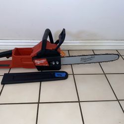 Milwaukee M18 Fuel 16” Chainsaw 