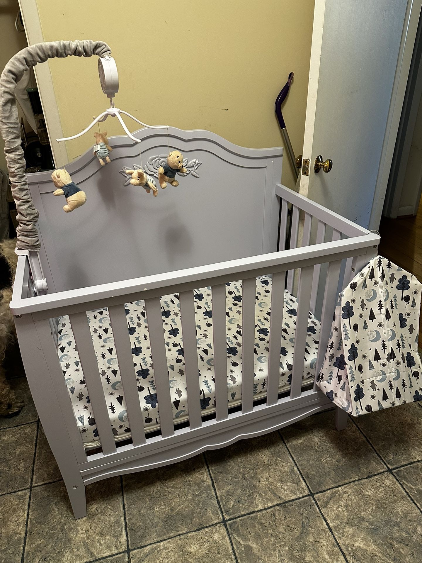 Mini crib