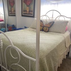 Bed Queen