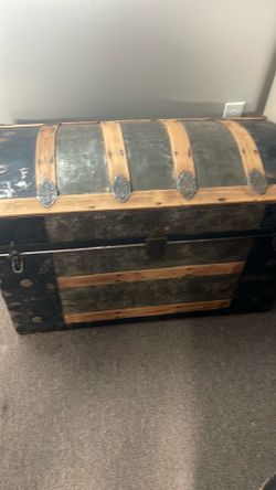 Trunk chest