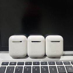 Apple Airpods Bundle