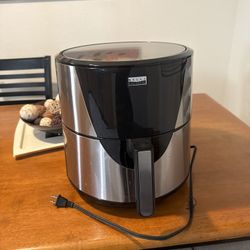 Brand new bella Airfryer 