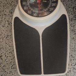 Vintage Scale (READ FULL DESCRIPTION) 