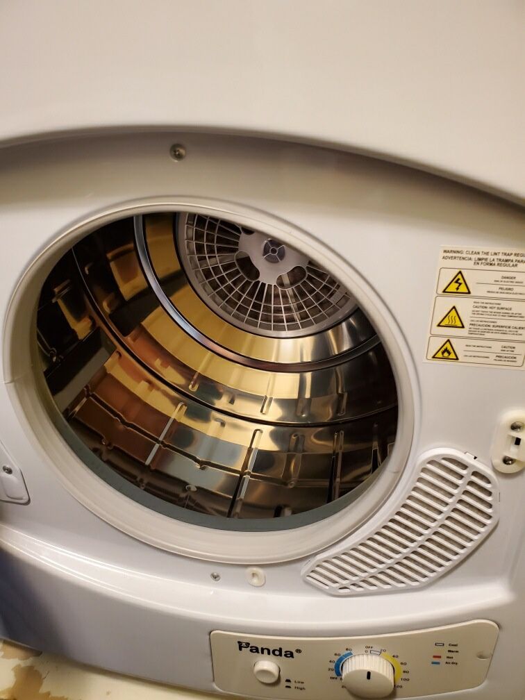 PANDA Small Portable Compact Apartment Studio Clothes DRYER 120v for