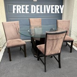 Dining Table Set W/4 Chairs (FREE DELIVERY)