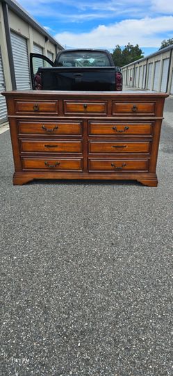 💥9 drawer dresser (DELIVER OPTION)