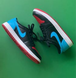 Air Jordan 1 Retro Low OG NC to CHI Womens 10 Black Blue Gym Red CZ0775 046 shoe