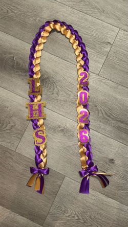Custom graduation leis