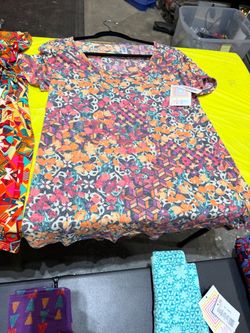 LuLaRoe Floral Print Short Sleeve Tops and skirts all sizes