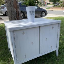 Vintage Accent Decor