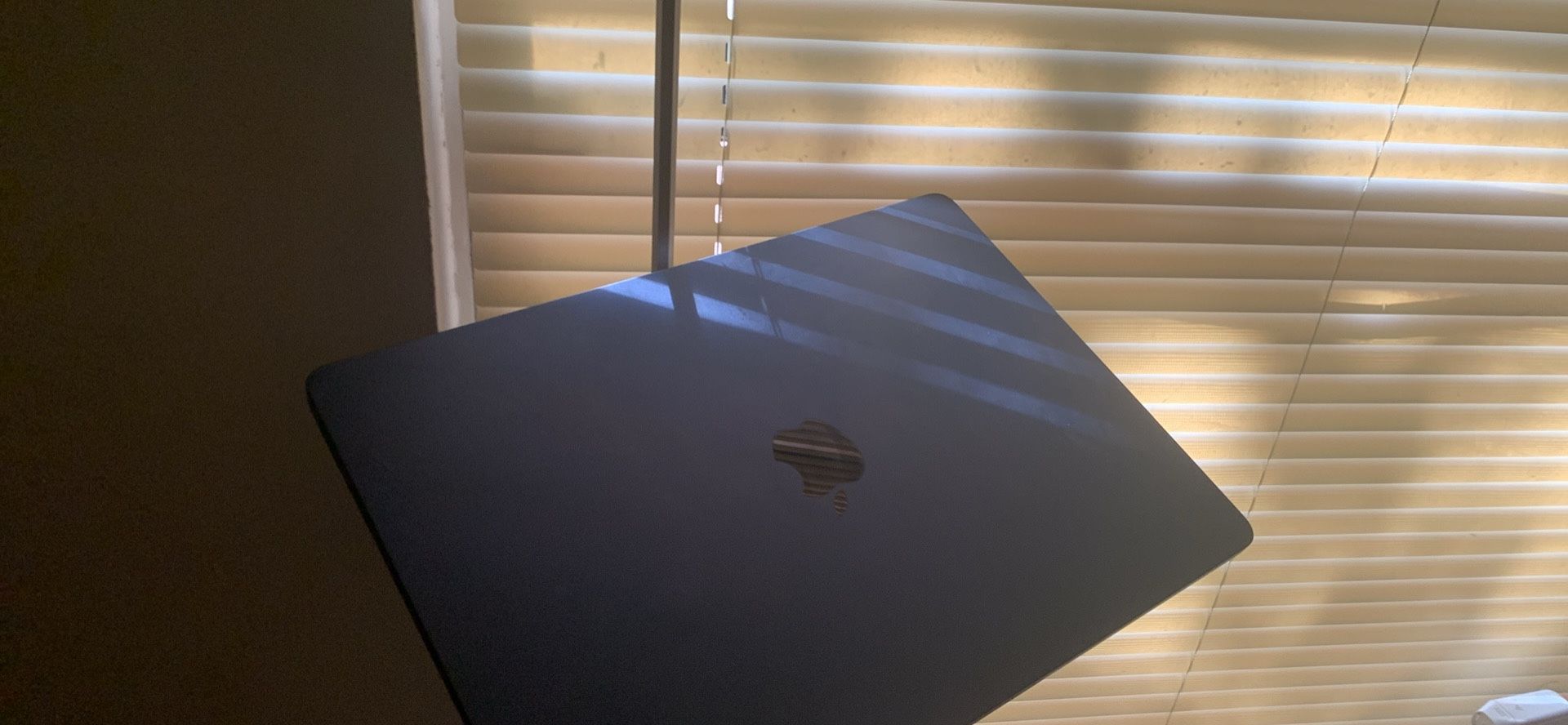 Mac book M2