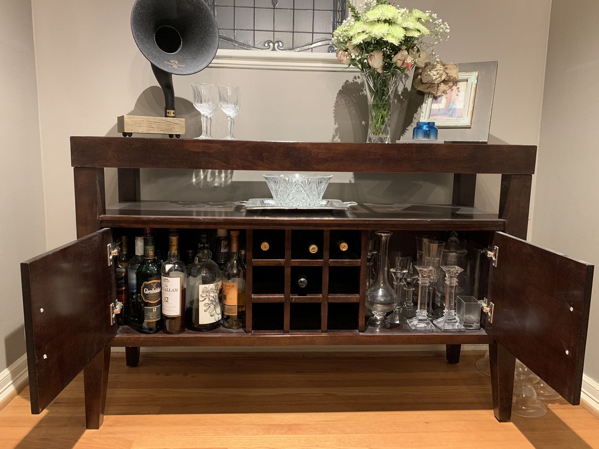 Solid Wood Buffet Table for Sale in Dallas, TX OfferUp