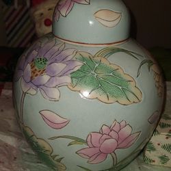 Lg Ginger Jar 