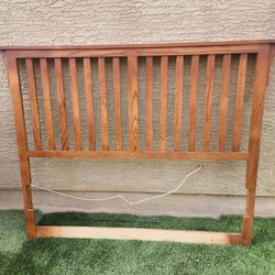 Gorgeous Oak Wood Full / Queen Headboard