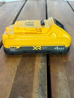 Dewalt 20v XR Power Pack 4AH Battery
