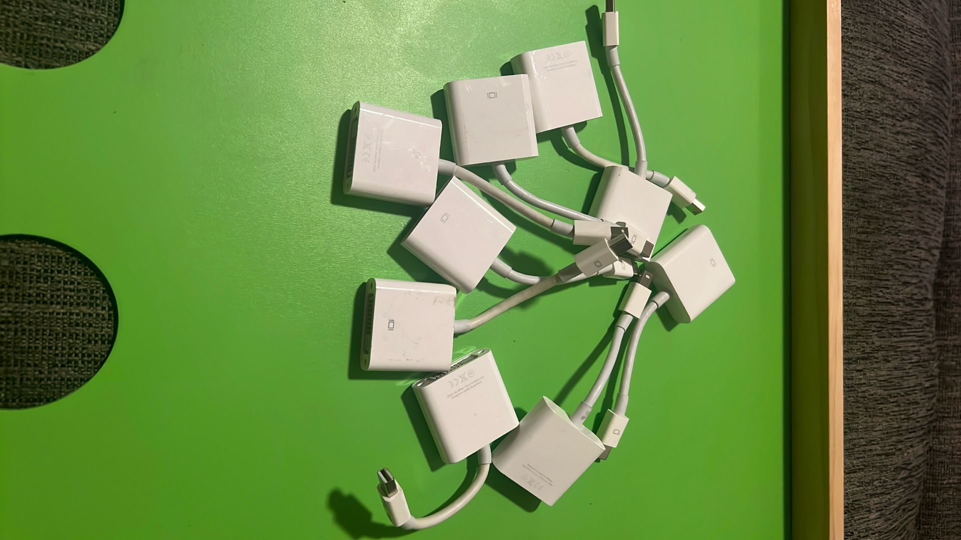 Genuine Apple (A1305) Mini DisplayPort to DVI Adapter (MB570Z/B)