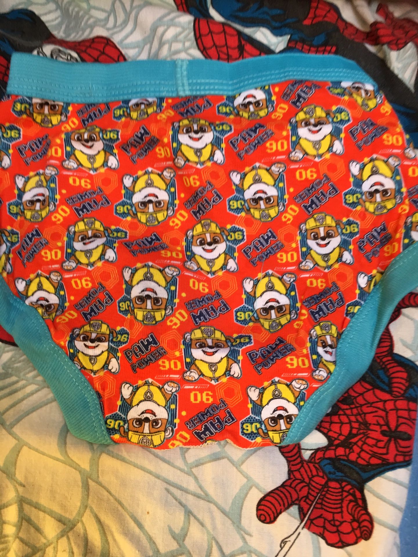 Ropa interior para niños