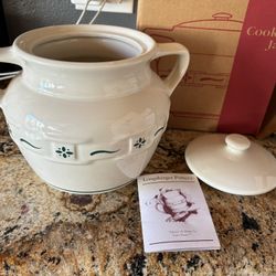 Longaberger Vintage Collectible NWT Woven Traditions Heritage Green Cookie Jar