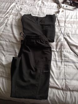 Scrubs set
