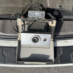 Vintage Polaroid Automatic 103 Land Camera w/ Hard Case and Strap