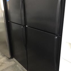 Whirlpool Refrigerator Black