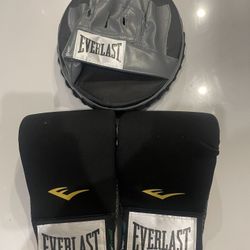 Everlast Ever Fresh Black Punching Gloves And Mitt, Like New
