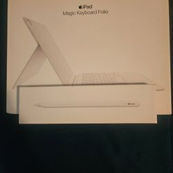 10th Gen Apple Keyboard Folio & Apple Pencil