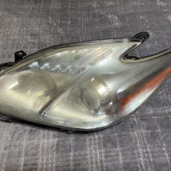 2011-2015 Toyota Prius Headlight Driver Side /Left