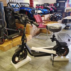 E Scooters Brand New goes up 35mph - On Special Cash deal $299🤩