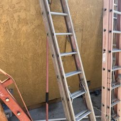 Louisville 16ft Fiberglass Ladder