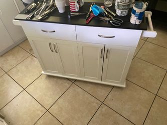 Rolling Island kitchen table