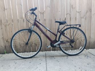 Bicycle 27 "wheels 700c. New tubes. New tires. New brakes. Ready for ride