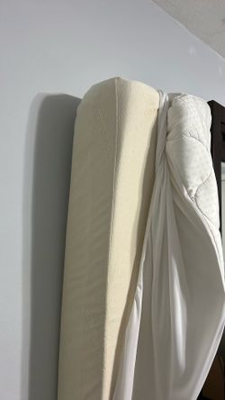 Tempur-pedic king mattress great condition