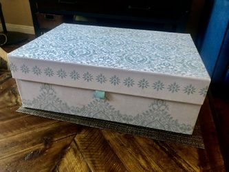 Shabby Chic Decorative Box