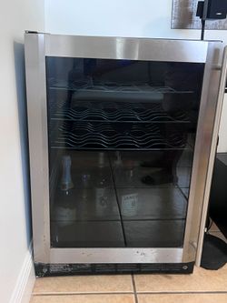 Stainless Steel Wine Cooler with Glass Door