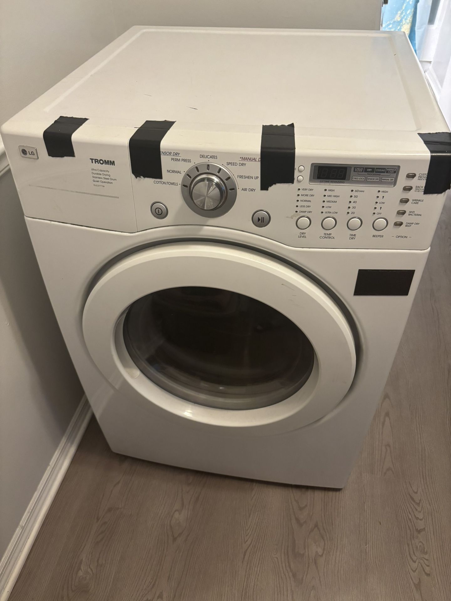 LG Dryer For Sale !!!