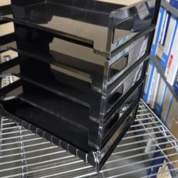 Stacking desk organizer