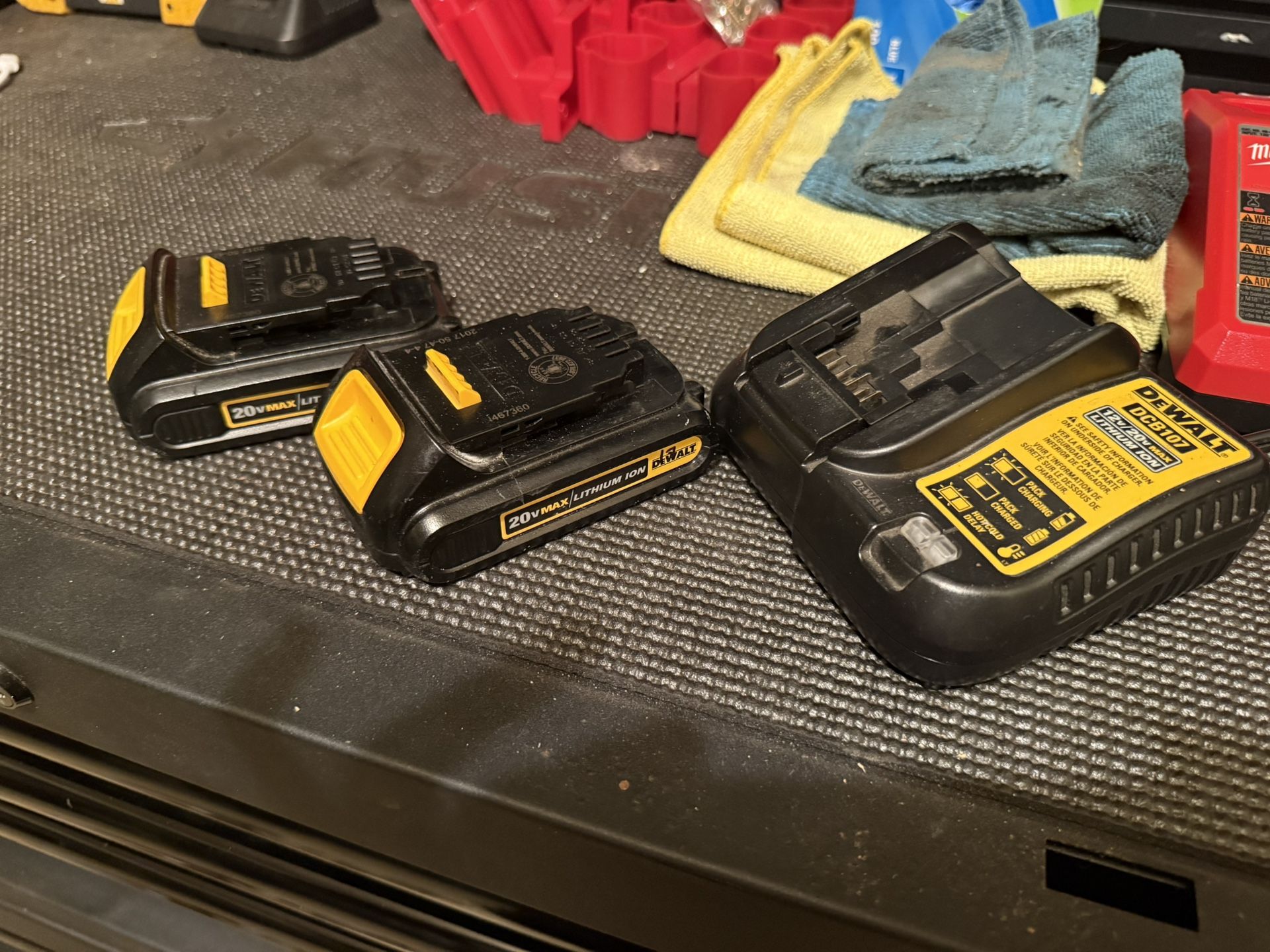 Dewalt 20v Batteries + Charger