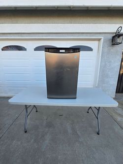 DANBY Refrigerator: Stainless Steel, 4.4 cu ft