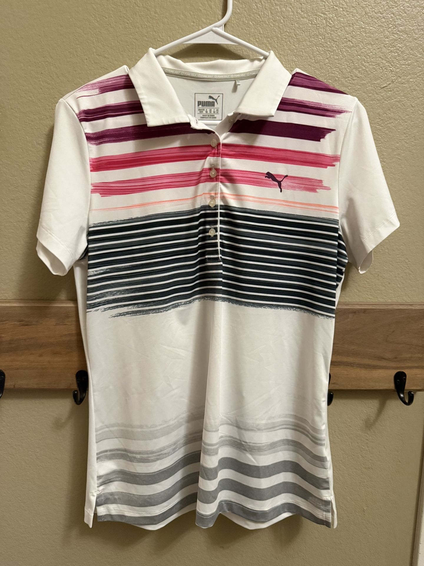 Puma Women’s Golf Tee Polo Size Medium